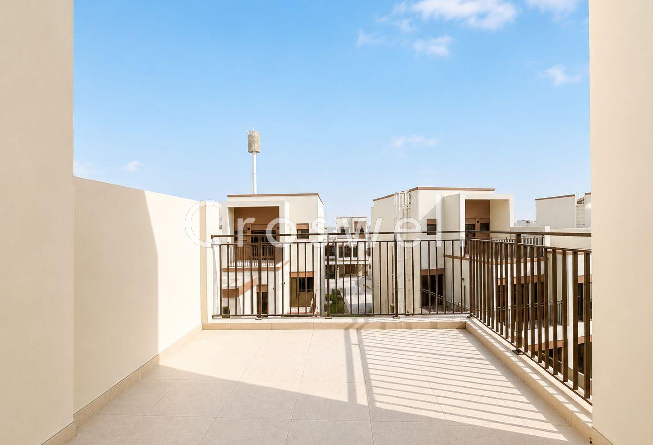 Maids Room | Single Row | Brand new | Balcony photo 27