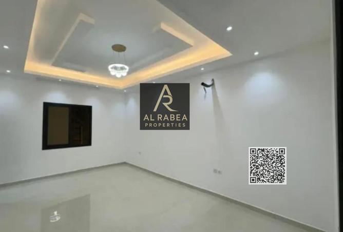 75781085 - Property Image 3