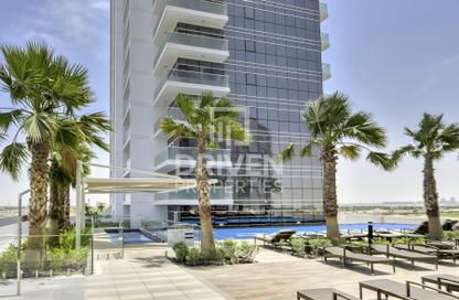 Apartment - Studio - 1 for rent in Carson C - Carson - Damac Hills - Dubai