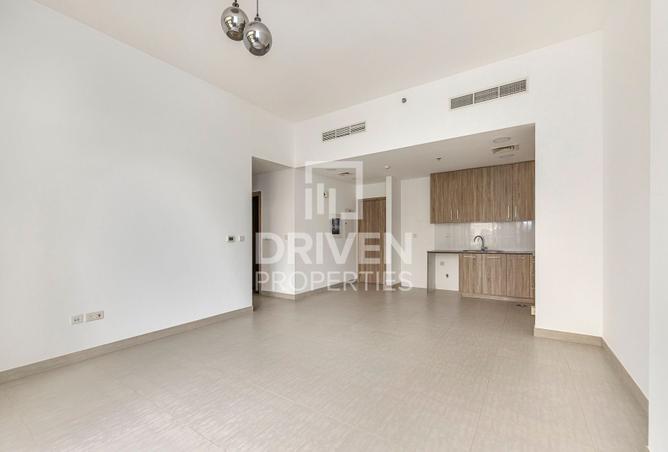 Mid Floor | Direct Park Access | Corner Unit