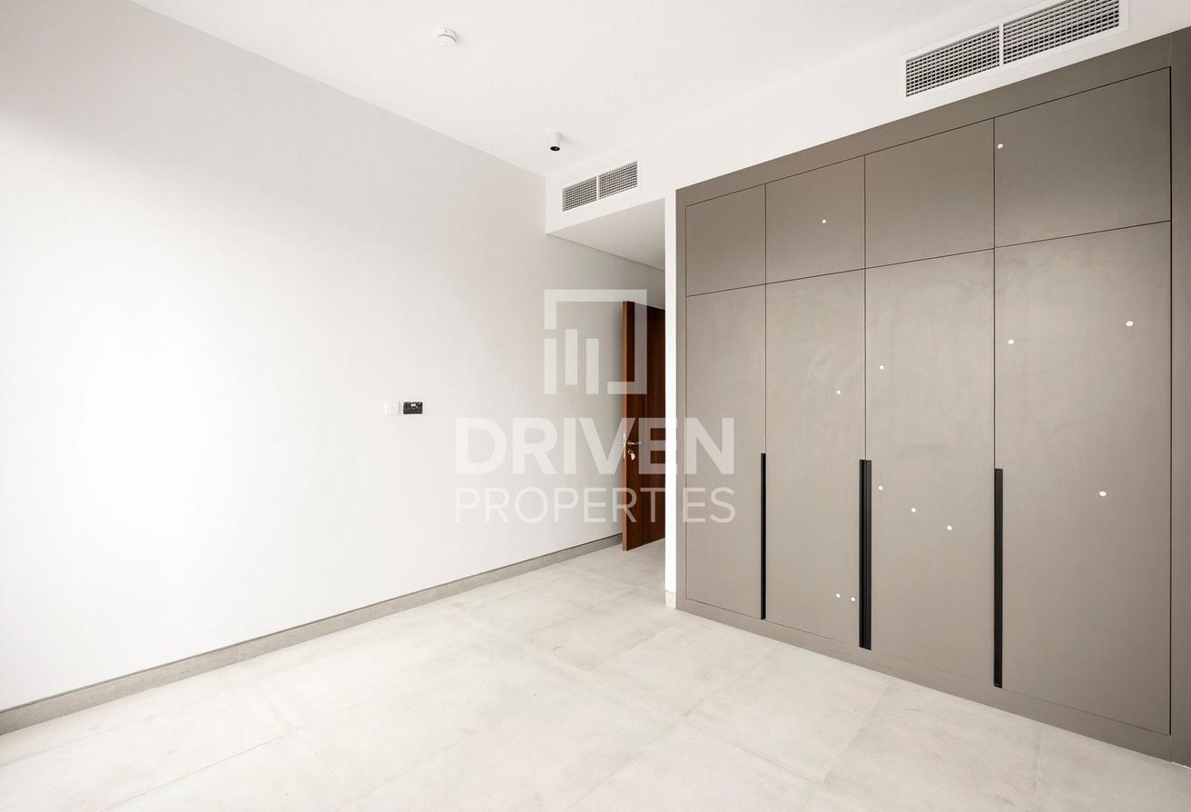 Spacious Single Row Villa | Large Layout photo 12