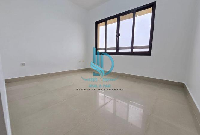 74233713 - صورة العقار 3