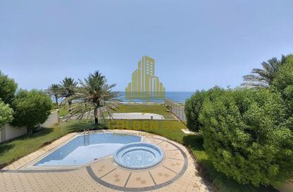 فيلا - 4 غرف نوم - 7 حمامات للايجار في فلل رويال مارينا - شارع الكورنيش - أبوظبي