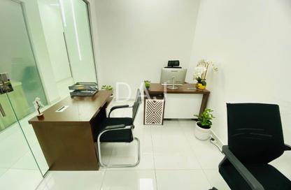 Office Space - Studio - 1 Bathroom for rent in Red Avenue - Al Garhoud - Dubai
