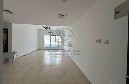 Apartment - 1 - 2 for rent in Al Mamzar - Al Mamzar - Sharjah - Sharjah