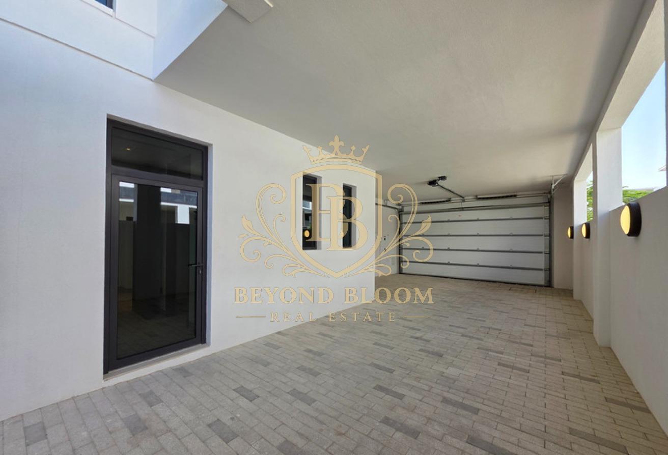 Corner Unit | Ready to Move-In | 4 Bed with Suite photo 25