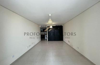 Apartment - Studio - 1 Bathroom for rent in Goldcrest Views 2 - JLT Cluster J - Jumeirah Lake Towers - Dubai