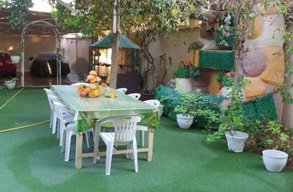 Villa - 4 - 5 for sale in Musheiref - Ajman