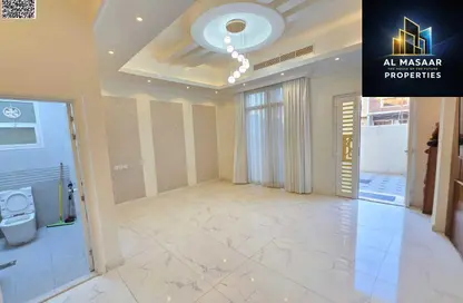 فيلا - 3 غرف نوم - 5 حمامات للبيع في الزاهية جاردنز - الزاهية - عجمان