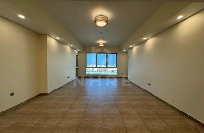 Apartment - 2 - 3 for rent in Marina Residences 3 - Marina Residences - Palm Jumeirah - Dubai
