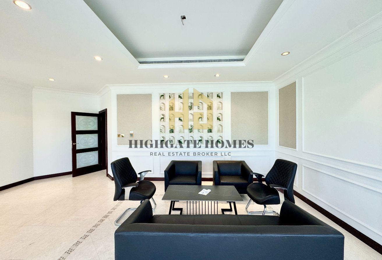Waterfront | Competitive Price | Frond E | Vacant photo 10