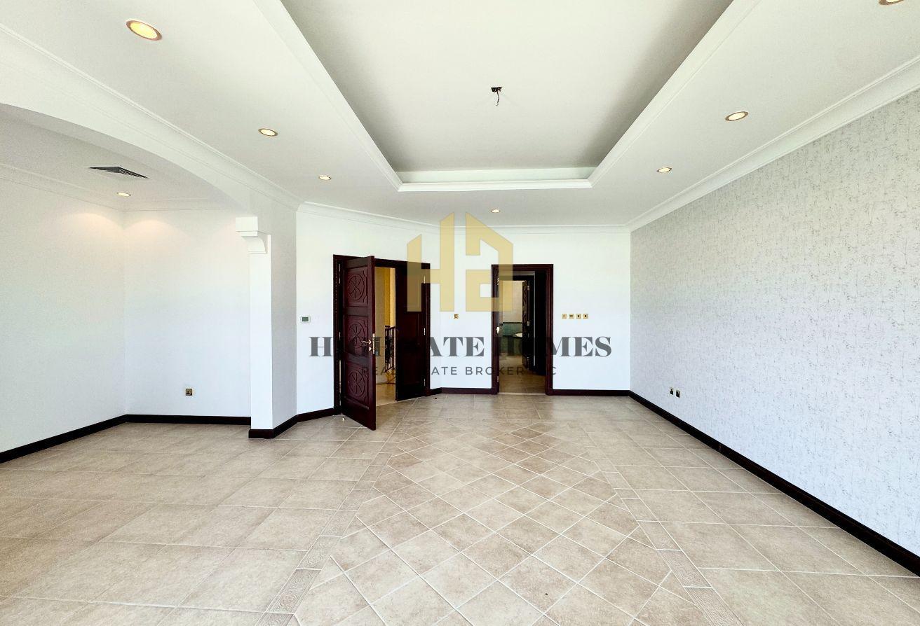 Waterfront | Competitive Price | Frond E | Vacant photo 24