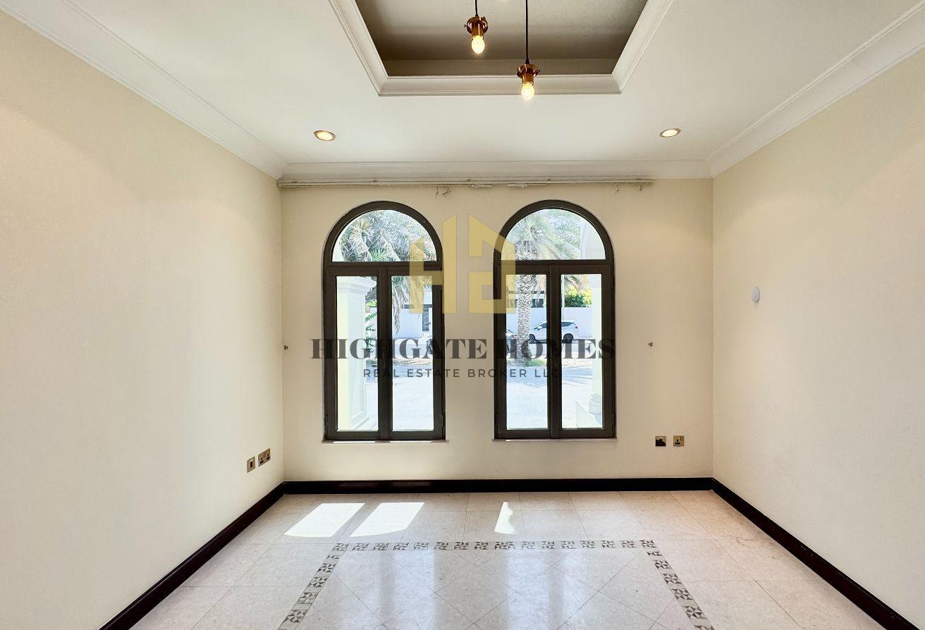 Waterfront | Competitive Price | Frond E | Vacant photo 5