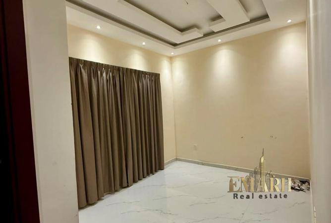 120163982 - Property Image 3