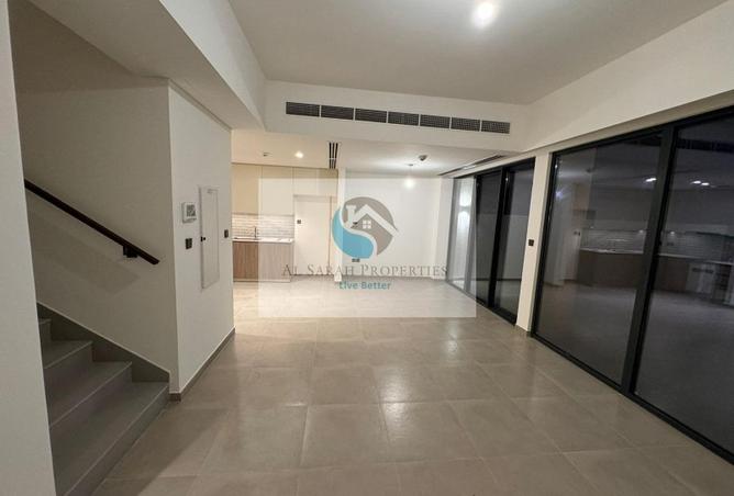 71093856 - صورة العقار 2