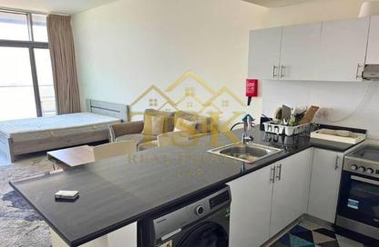 Apartment - Studio - 1 for rent in Park View - Saadiyat Island - Abu Dhabi