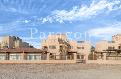 Villa - 5 Bedrooms - 7 Bathrooms for sale in Al Hamra Village Villas - Al Hamra Village - Ras Al Khaimah Villa - 5 Bedrooms - 7 Bathrooms for sale in Al Hamra Village Villas - Al Hamra Village - Ras Al Khaimah