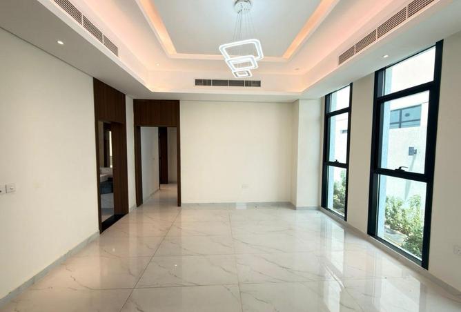 83211468 - Property Image 3