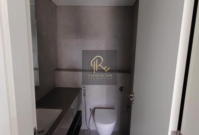 121996454 - Property Image 3