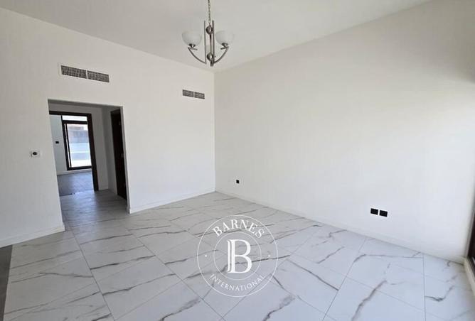 16083878 - صورة العقار 2