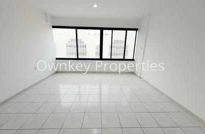 Apartment - 3 Bedrooms - 4 Bathrooms for rent in Al Khaleej Centre Area - Al Raffa - Bur Dubai - Dubai