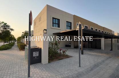 Townhouse - 3 - 4 for rent in Sharjah Sustainable City - Sharjah