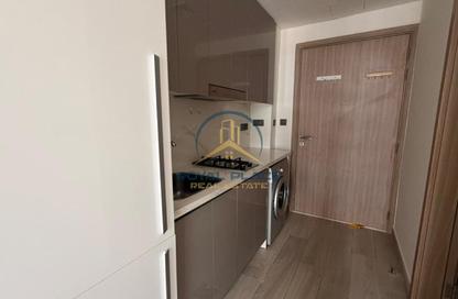 Apartment - Studio - 1 Bathroom for rent in Azizi Riviera 13 - Azizi Riviera - Meydan One - Meydan - Dubai