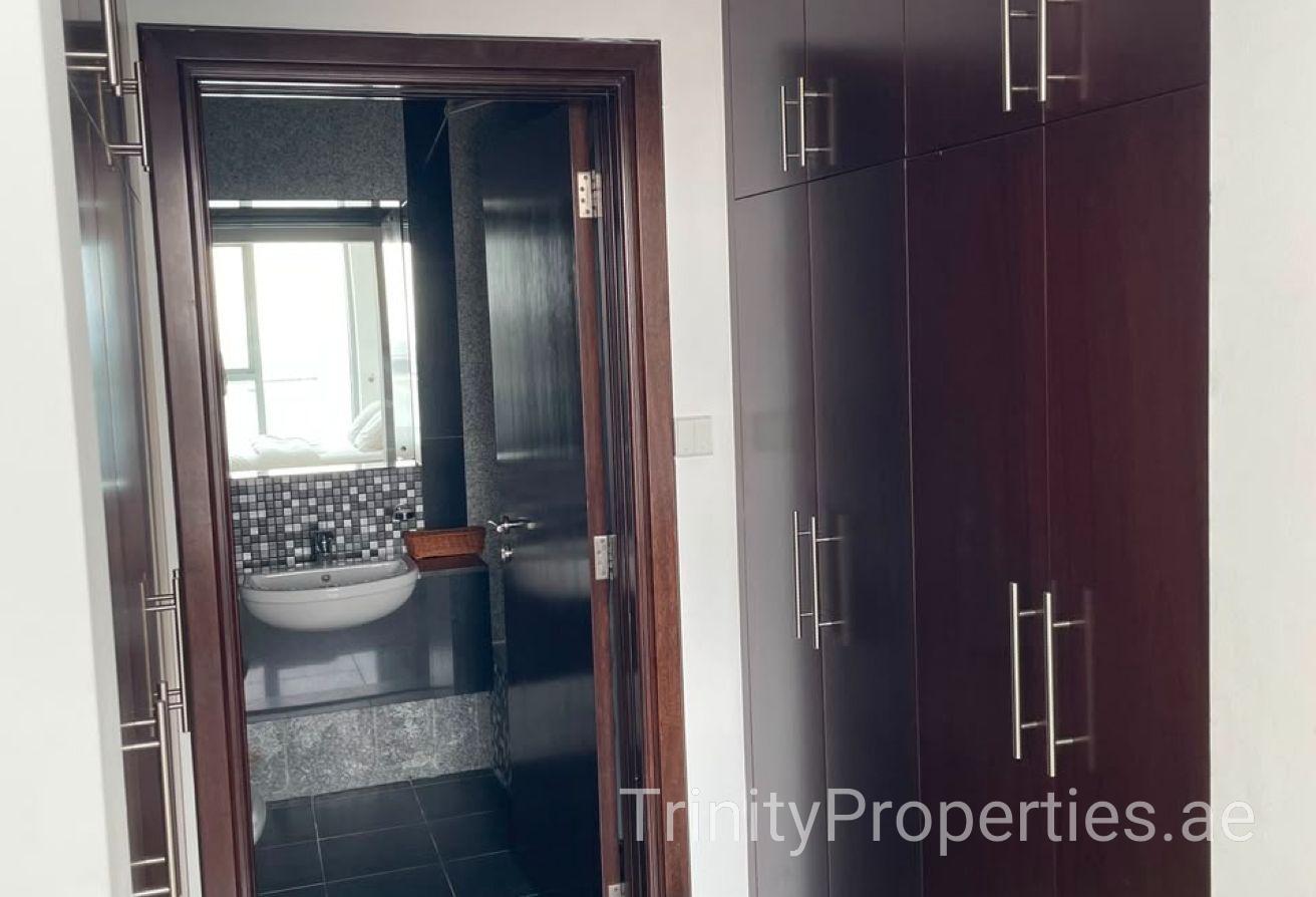 Fully Furnished | Spacious Layout | Prime Location photo 5