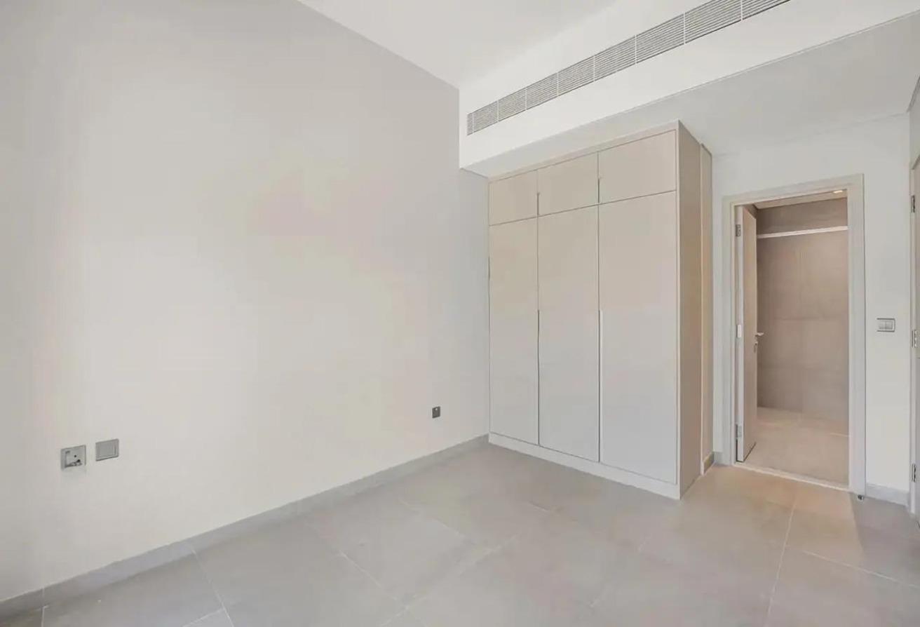 BEST DEAL | BEST LOCATION | Call for Viewing photo 4