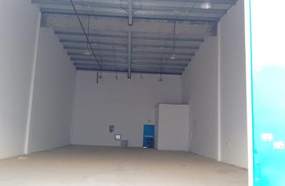 Warehouse - Studio - 1 Bathroom for rent in Al Jlail - Al Sajaa - Sharjah
