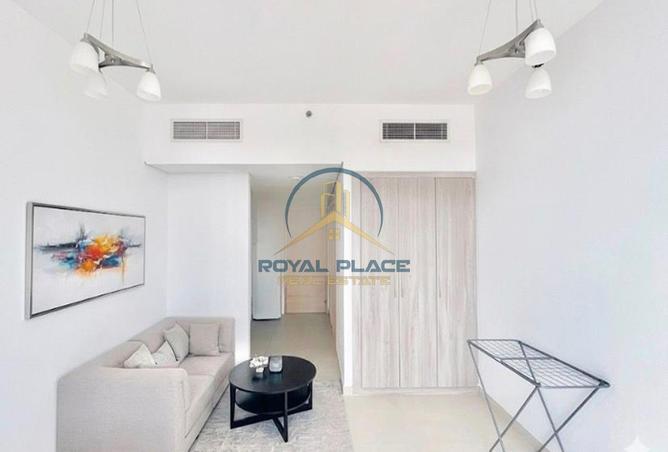 82377839 - Property Image 3