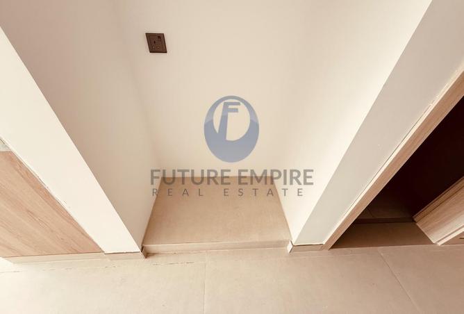 77779452 - Property Image 2