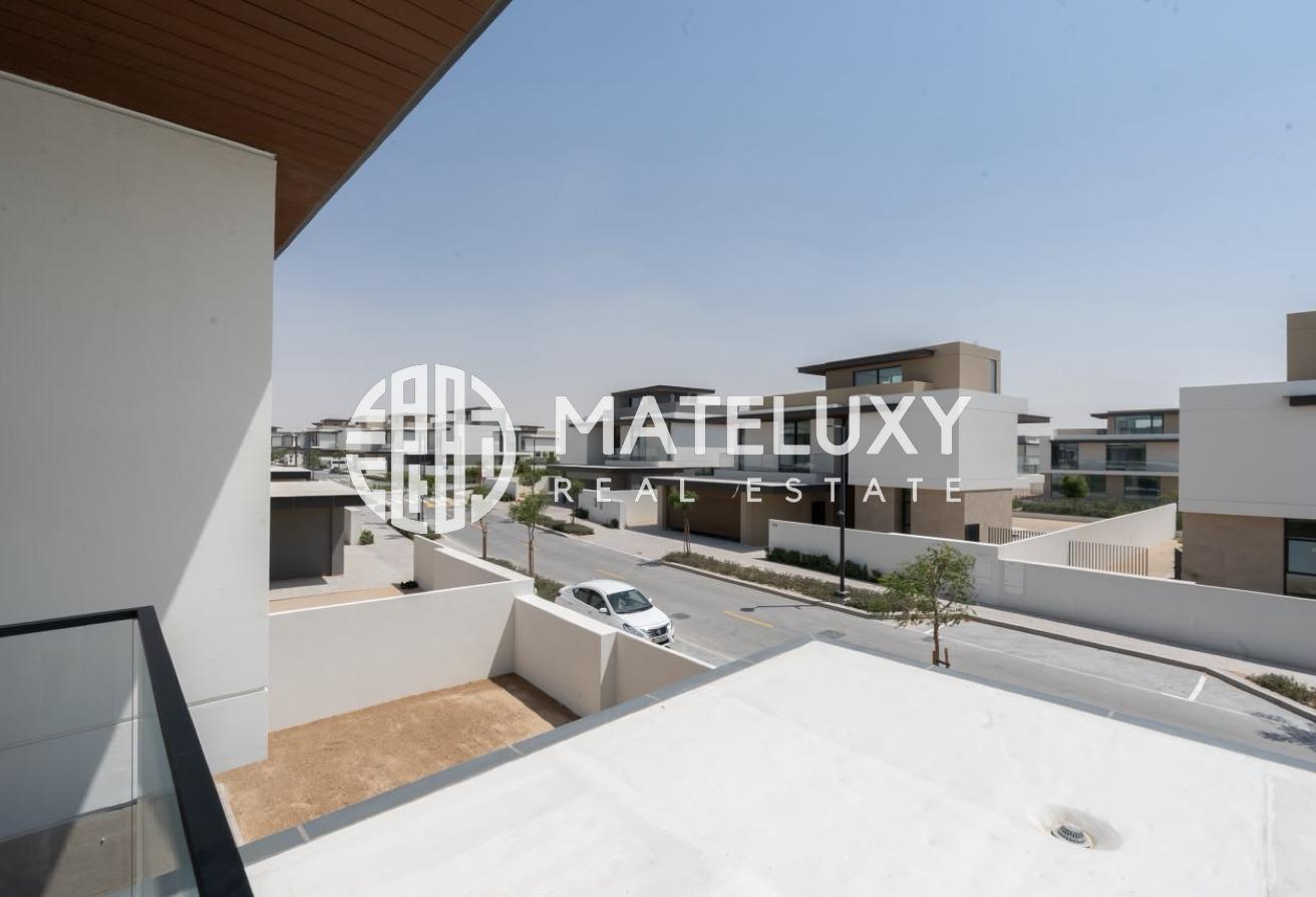 Vacant Now || Brand New || Premium Family Living photo 24
