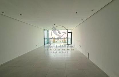 Apartment - 3 - 3 for rent in Al Mamzar - Al Mamzar - Sharjah - Sharjah Apartment - 3 - 3 for rent in Al Mamzar - Al Mamzar - Sharjah - Sharjah
