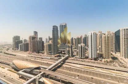 شقة - 2 غرف نوم - 2 حمامات للايجار في جلوبال ليك فيو - (JLT) مجمع E - أبراج بحيرات الجميرا - دبي