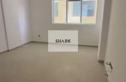 شقة - غرفة نوم - 2 حمامات للبيع في قرية الاميرة - الياسمين - عجمان