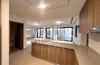 Townhouse - 3 - 5 for rent in Bloom Living - Zayed City (Khalifa City C) - Khalifa City - Abu Dhabi