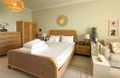 Apartment - Studio - 1 Bathroom for rent in Palm Views East - Palm Views - Palm Jumeirah - Dubai