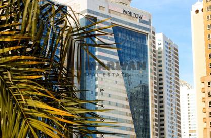 Apartment - 4 Bedrooms - 5 Bathrooms for rent in Robot Park Tower - Al Khan - Sharjah