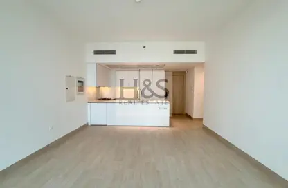 شقة - 2 غرف نوم - 3 حمامات للايجار في لوما بارك فيوز - منطقة 14 - قرية جميرا الدائرية - دبي