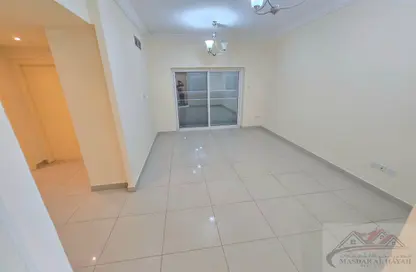 Apartment - 1 Bedroom - 2 Bathrooms for rent in Muwailih Building - Muwaileh - Sharjah