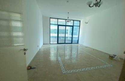 Apartment - 3 - 4 for rent in Al Majaz 3 - Al Majaz - Sharjah Apartment - 3 - 4 for rent in Al Majaz 3 - Al Majaz - Sharjah