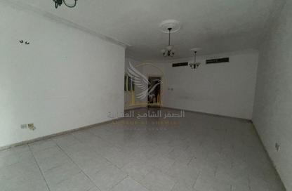 Apartment - 2 Bedrooms - 2 Bathrooms for rent in Al Majaz 2 - Al Majaz - Sharjah Apartment - 2 Bedrooms - 2 Bathrooms for rent in Al Majaz 2 - Al Majaz - Sharjah