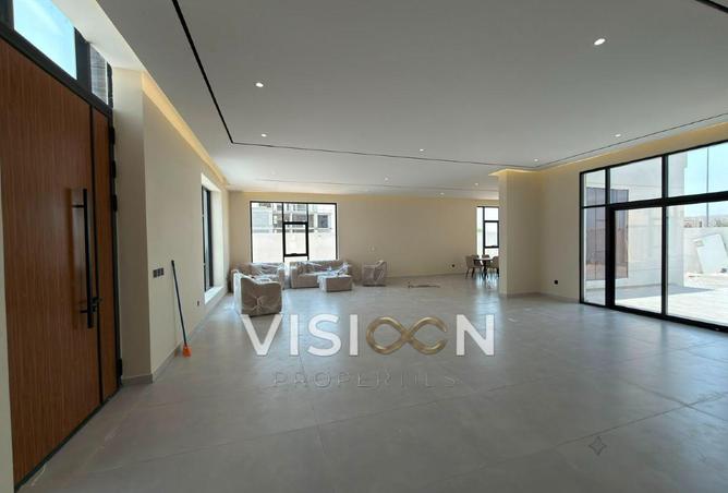132035609 - Property Image 2