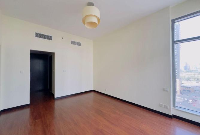 76590239 - Property Image 3