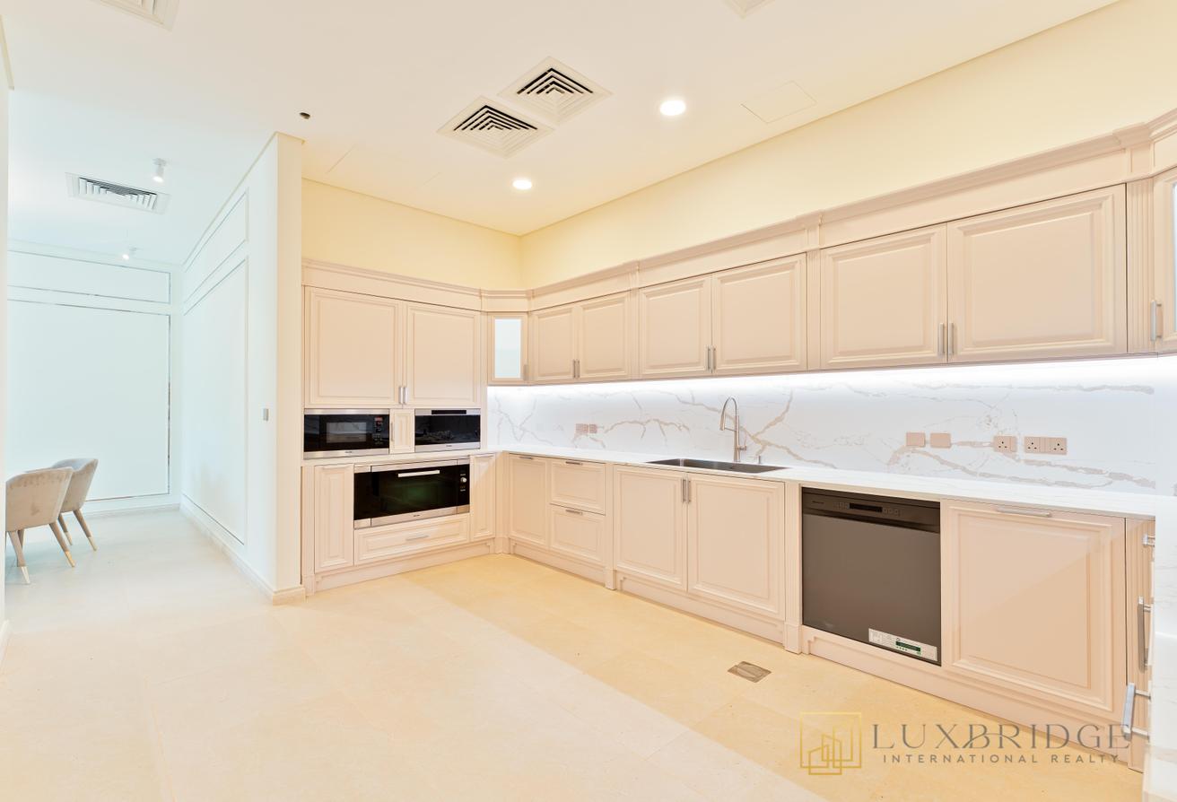 Vacant | Furnished | Prime Location photo 7