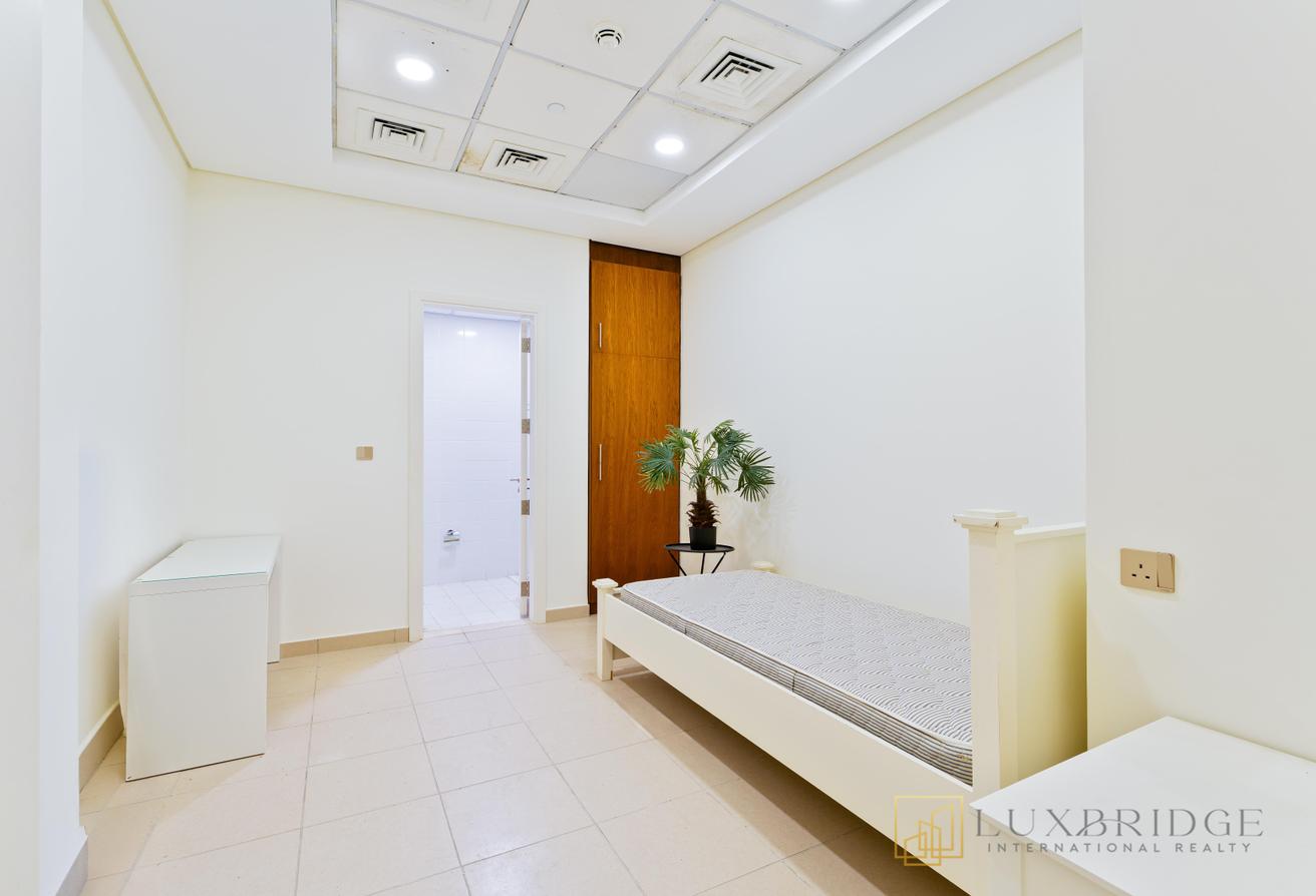 Vacant | Furnished | Prime Location photo 22