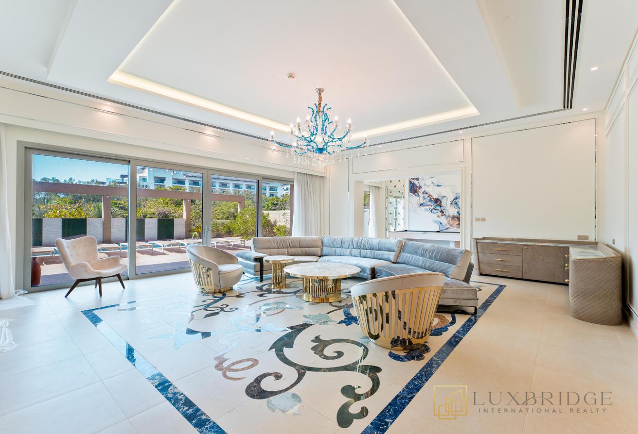 Vacant | Furnished | Prime Location photo 2