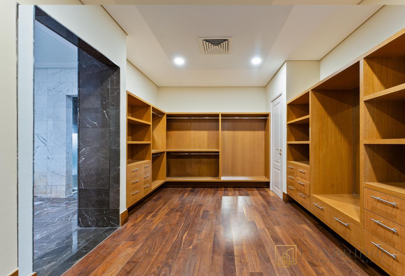 Vacant | Furnished | Prime Location photo 16