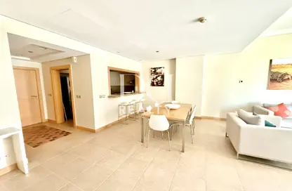 Whole Building - 1 Bedroom - 2 Bathrooms for rent in Al Das - Shoreline Apartments - Palm Jumeirah - Dubai